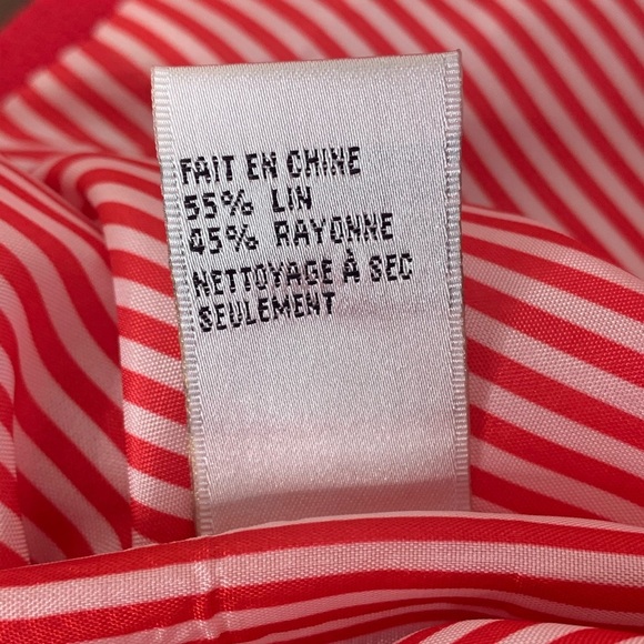 NYGARD Collection | Red Cropped Jacket with Black Buttons - Picture 6 of 9